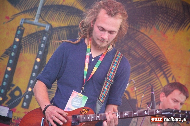 Zdjęcie w galerii na portalu naszraciborz.pl: Najcieplejsze Miejsce na Ziemi. Muzyka reggae na dwa dni zawładnęła Wodzisławiem. FOTORELACJA  wiadomości z regionu