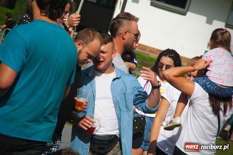 Zdjęcie w galerii na portalu naszraciborz.pl: Najcieplejsze Miejsce na Ziemi. Muzyka reggae na dwa dni zawładnęła Wodzisławiem. FOTORELACJA  wiadomości z regionu