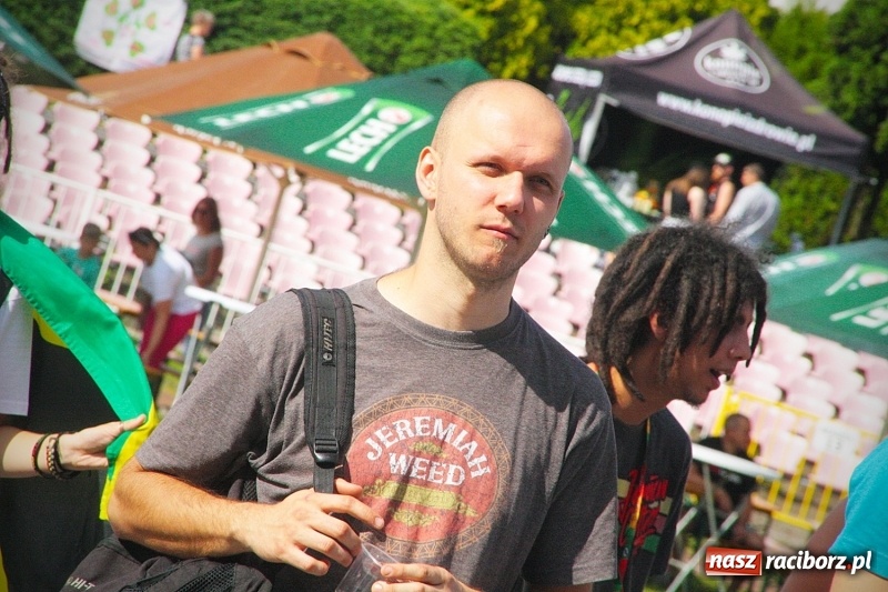 Zdjęcie w galerii na portalu naszraciborz.pl: Najcieplejsze Miejsce na Ziemi. Muzyka reggae na dwa dni zawładnęła Wodzisławiem. FOTORELACJA  wiadomości z regionu