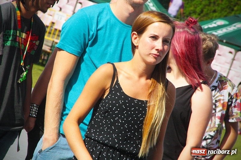 Zdjęcie w galerii na portalu naszraciborz.pl: Najcieplejsze Miejsce na Ziemi. Muzyka reggae na dwa dni zawładnęła Wodzisławiem. FOTORELACJA  wiadomości z regionu