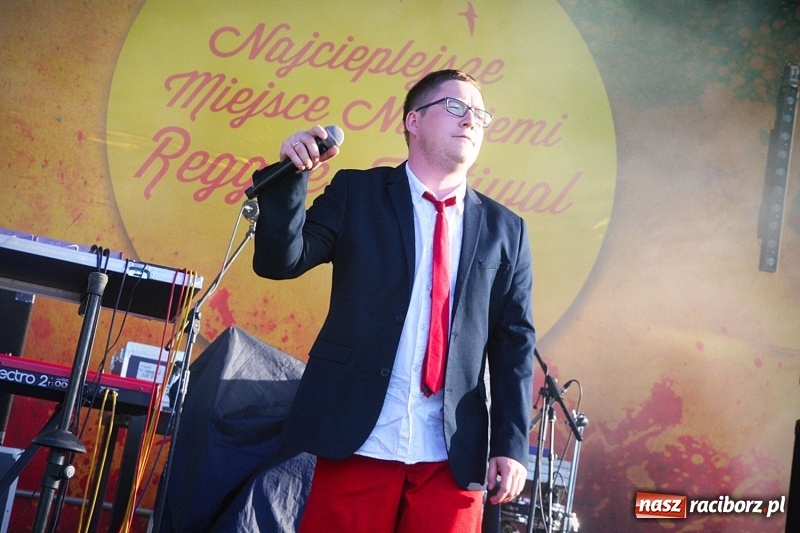 Zdjęcie w galerii na portalu naszraciborz.pl: Najcieplejsze Miejsce na Ziemi. Muzyka reggae na dwa dni zawładnęła Wodzisławiem. FOTORELACJA  wiadomości z regionu