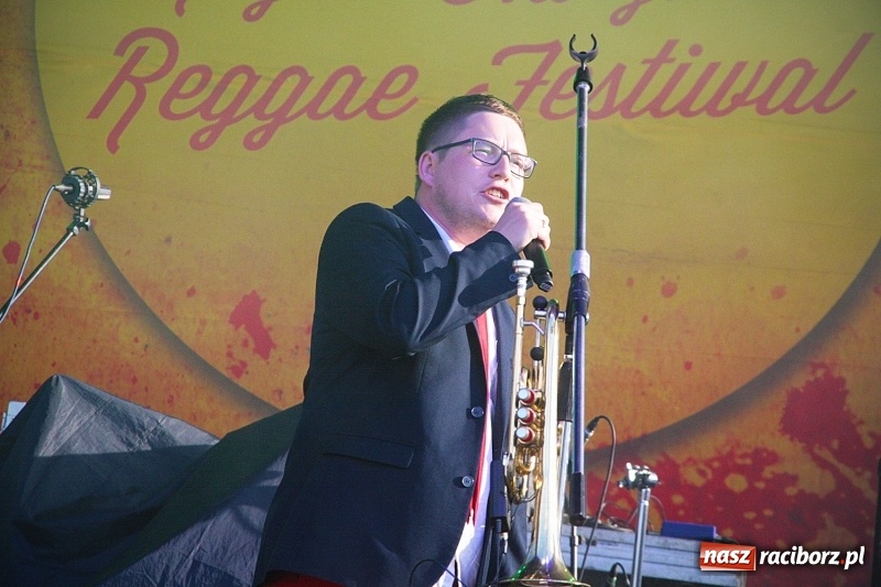 Zdjęcie w galerii na portalu naszraciborz.pl: Najcieplejsze Miejsce na Ziemi. Muzyka reggae na dwa dni zawładnęła Wodzisławiem. FOTORELACJA  wiadomości z regionu