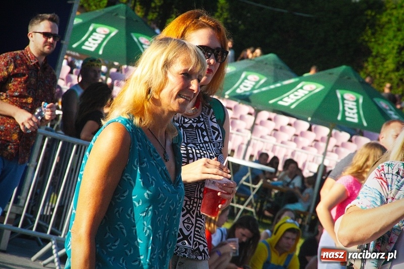 Zdjęcie w galerii na portalu naszraciborz.pl: Najcieplejsze Miejsce na Ziemi. Muzyka reggae na dwa dni zawładnęła Wodzisławiem. FOTORELACJA  wiadomości z regionu