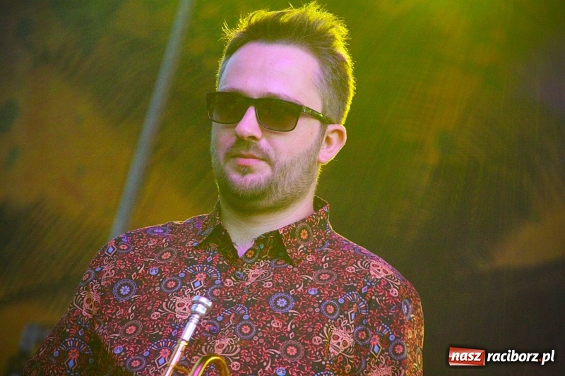 Zdjęcie w galerii na portalu naszraciborz.pl: Najcieplejsze Miejsce na Ziemi. Muzyka reggae na dwa dni zawładnęła Wodzisławiem. FOTORELACJA  wiadomości z regionu