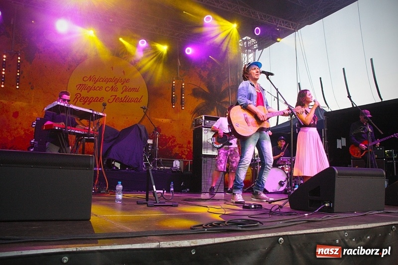 Zdjęcie w galerii na portalu naszraciborz.pl: Najcieplejsze Miejsce na Ziemi. Muzyka reggae na dwa dni zawładnęła Wodzisławiem. FOTORELACJA  wiadomości z regionu
