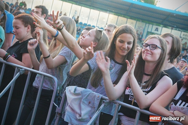 Zdjęcie w galerii na portalu naszraciborz.pl: Najcieplejsze Miejsce na Ziemi. Muzyka reggae na dwa dni zawładnęła Wodzisławiem. FOTORELACJA  wiadomości z regionu