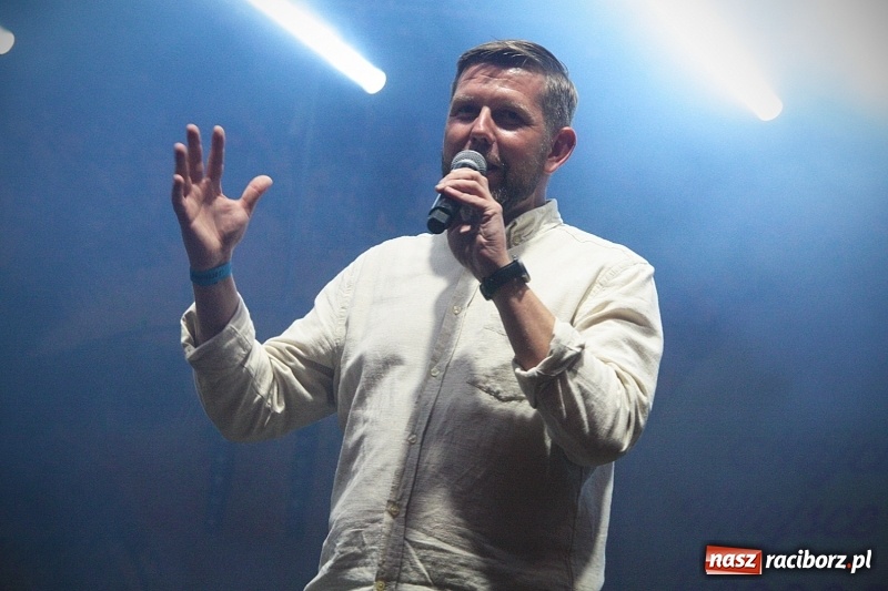 Zdjęcie w galerii na portalu naszraciborz.pl: Najcieplejsze Miejsce na Ziemi. Muzyka reggae na dwa dni zawładnęła Wodzisławiem. FOTORELACJA  wiadomości z regionu