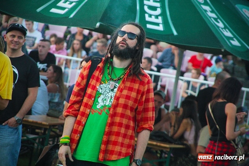 Zdjęcie w galerii na portalu naszraciborz.pl: Najcieplejsze Miejsce na Ziemi. Muzyka reggae na dwa dni zawładnęła Wodzisławiem. FOTORELACJA  wiadomości z regionu