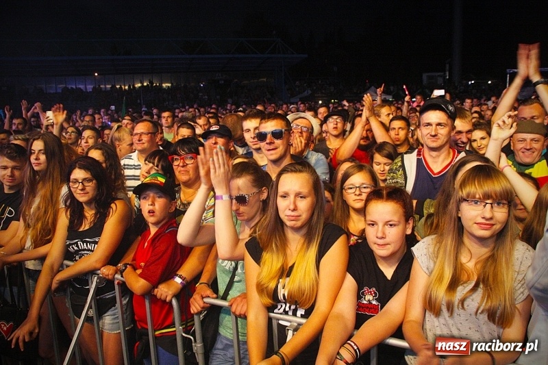 Zdjęcie w galerii na portalu naszraciborz.pl: Najcieplejsze Miejsce na Ziemi. Muzyka reggae na dwa dni zawładnęła Wodzisławiem. FOTORELACJA  wiadomości z regionu