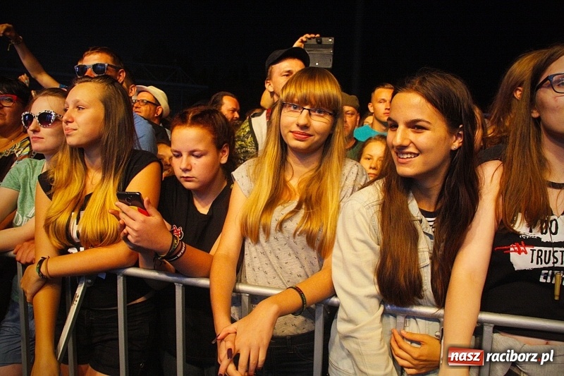 Zdjęcie w galerii na portalu naszraciborz.pl: Najcieplejsze Miejsce na Ziemi. Muzyka reggae na dwa dni zawładnęła Wodzisławiem. FOTORELACJA  wiadomości z regionu