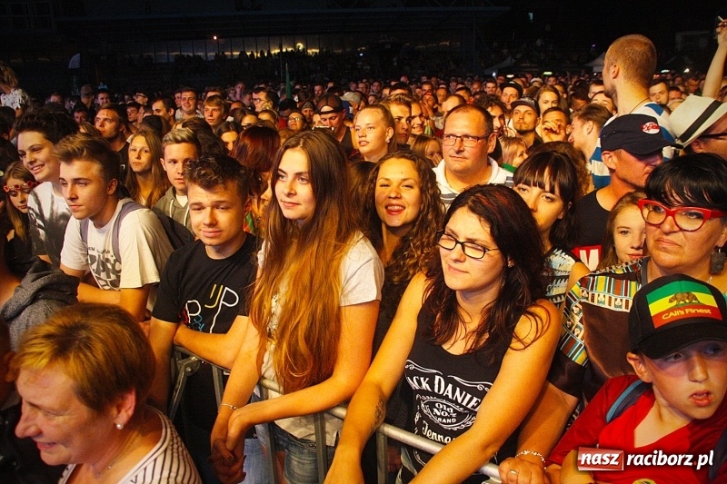 Zdjęcie w galerii na portalu naszraciborz.pl: Najcieplejsze Miejsce na Ziemi. Muzyka reggae na dwa dni zawładnęła Wodzisławiem. FOTORELACJA  wiadomości z regionu