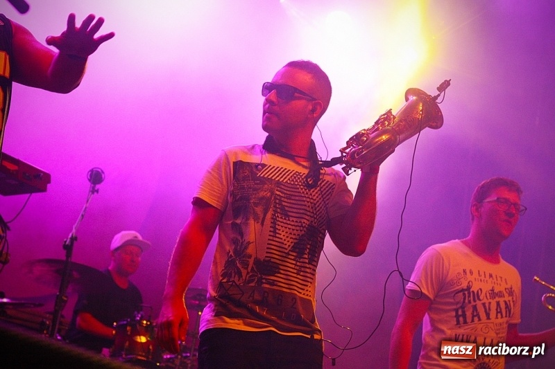 Zdjęcie w galerii na portalu naszraciborz.pl: Najcieplejsze Miejsce na Ziemi. Muzyka reggae na dwa dni zawładnęła Wodzisławiem. FOTORELACJA  wiadomości z regionu