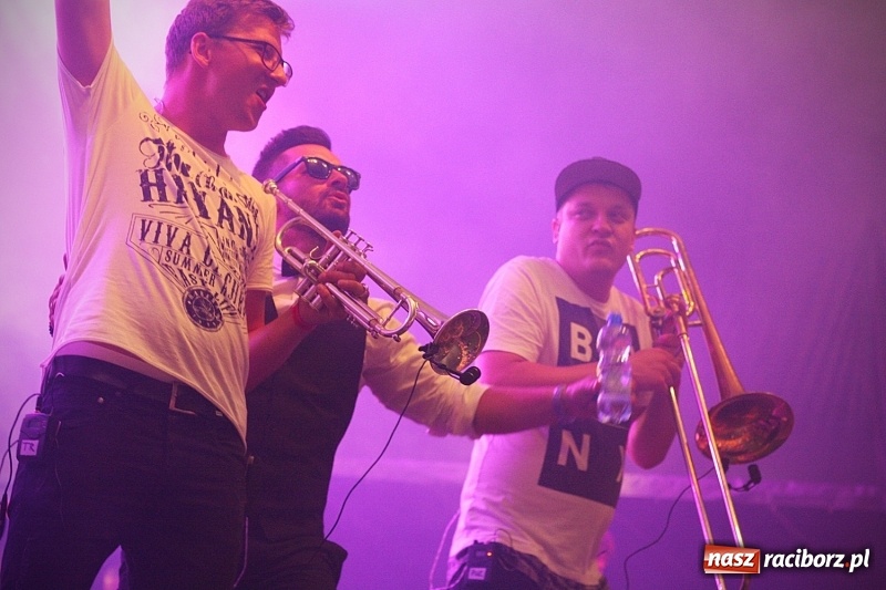 Zdjęcie w galerii na portalu naszraciborz.pl: Najcieplejsze Miejsce na Ziemi. Muzyka reggae na dwa dni zawładnęła Wodzisławiem. FOTORELACJA  wiadomości z regionu