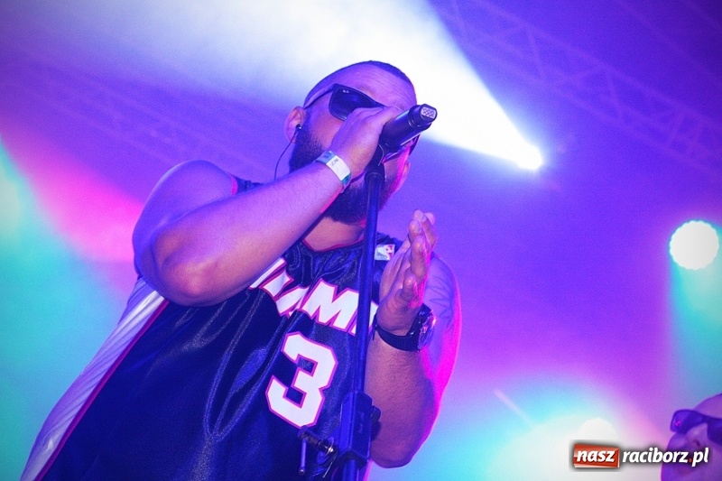 Zdjęcie w galerii na portalu naszraciborz.pl: Najcieplejsze Miejsce na Ziemi. Muzyka reggae na dwa dni zawładnęła Wodzisławiem. FOTORELACJA  wiadomości z regionu