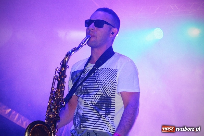 Zdjęcie w galerii na portalu naszraciborz.pl: Najcieplejsze Miejsce na Ziemi. Muzyka reggae na dwa dni zawładnęła Wodzisławiem. FOTORELACJA  wiadomości z regionu