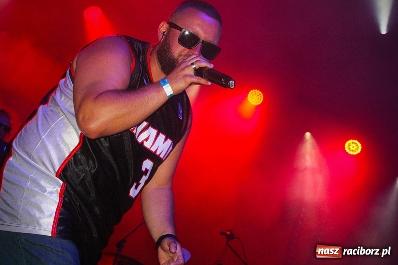 Zdjęcie w galerii na portalu naszraciborz.pl: Najcieplejsze Miejsce na Ziemi. Muzyka reggae na dwa dni zawładnęła Wodzisławiem. FOTORELACJA  wiadomości z regionu