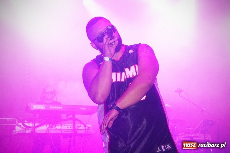 Zdjęcie w galerii na portalu naszraciborz.pl: Najcieplejsze Miejsce na Ziemi. Muzyka reggae na dwa dni zawładnęła Wodzisławiem. FOTORELACJA  wiadomości z regionu