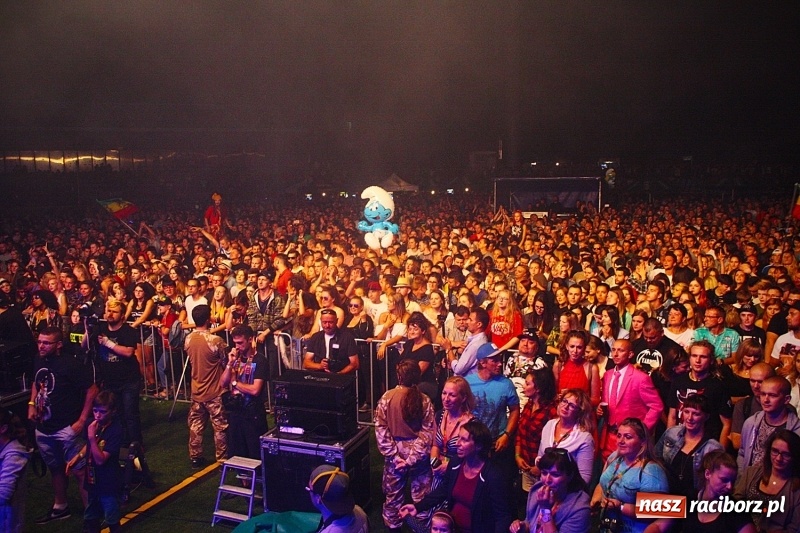 Zdjęcie w galerii na portalu naszraciborz.pl: Najcieplejsze Miejsce na Ziemi. Muzyka reggae na dwa dni zawładnęła Wodzisławiem. FOTORELACJA  wiadomości z regionu