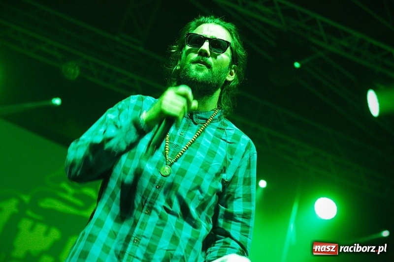 Zdjęcie w galerii na portalu naszraciborz.pl: Najcieplejsze Miejsce na Ziemi. Muzyka reggae na dwa dni zawładnęła Wodzisławiem. FOTORELACJA  wiadomości z regionu