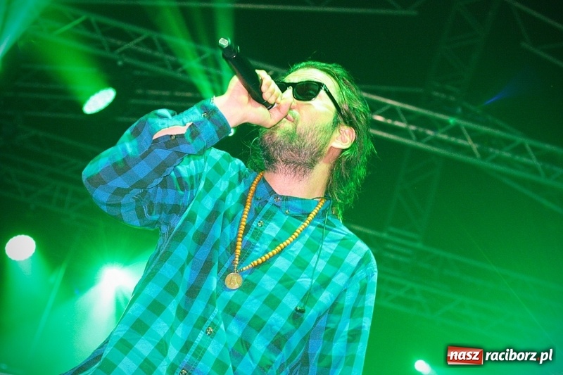 Zdjęcie w galerii na portalu naszraciborz.pl: Najcieplejsze Miejsce na Ziemi. Muzyka reggae na dwa dni zawładnęła Wodzisławiem. FOTORELACJA  wiadomości z regionu