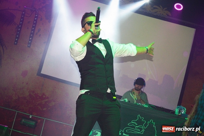 Zdjęcie w galerii na portalu naszraciborz.pl: Najcieplejsze Miejsce na Ziemi. Muzyka reggae na dwa dni zawładnęła Wodzisławiem. FOTORELACJA  wiadomości z regionu