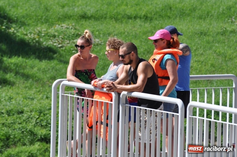 Zdjęcie w galerii na portalu naszraciborz.pl: Slalomem kajakarskim po Odrze w Raciborzu FOTO i WIDEO wiadomości z regionu