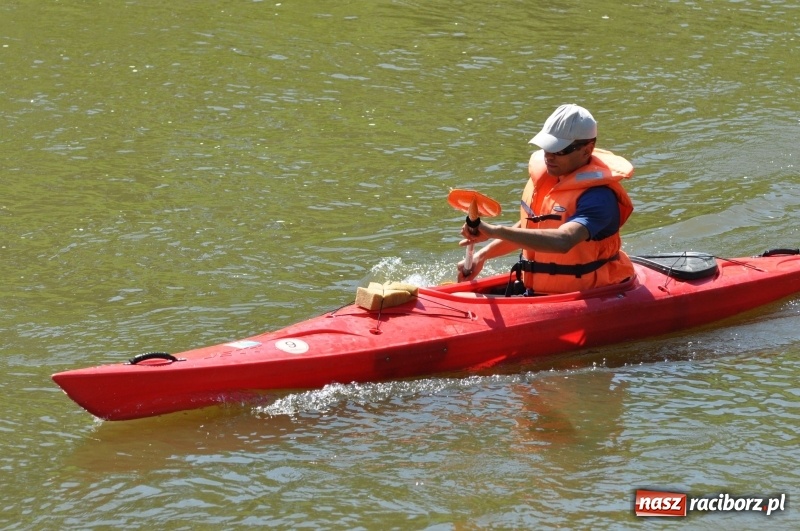 Zdjęcie w galerii na portalu naszraciborz.pl: Slalomem kajakarskim po Odrze w Raciborzu FOTO i WIDEO wiadomości z regionu