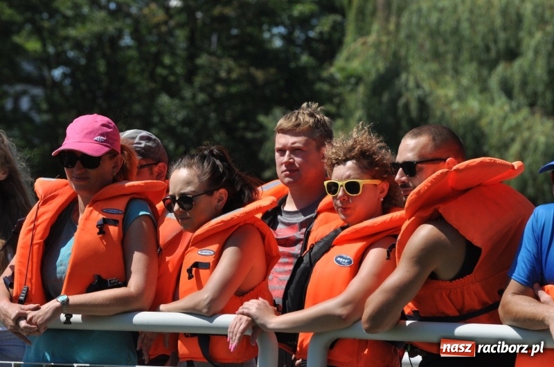 Zdjęcie w galerii na portalu naszraciborz.pl: Slalomem kajakarskim po Odrze w Raciborzu FOTO i WIDEO wiadomości z regionu