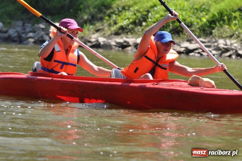 Zdjęcie w galerii na portalu naszraciborz.pl: Slalomem kajakarskim po Odrze w Raciborzu FOTO i WIDEO wiadomości z regionu