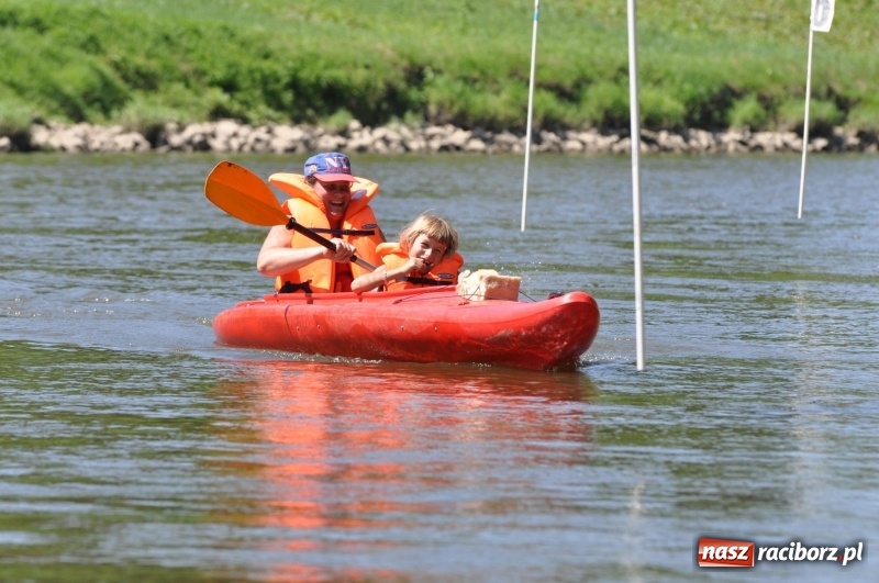 Zdjęcie w galerii na portalu naszraciborz.pl: Slalomem kajakarskim po Odrze w Raciborzu FOTO i WIDEO wiadomości z regionu