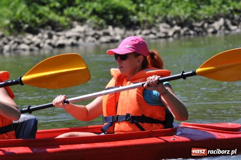 Zdjęcie w galerii na portalu naszraciborz.pl: Slalomem kajakarskim po Odrze w Raciborzu FOTO i WIDEO wiadomości z regionu