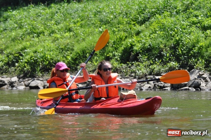 Zdjęcie w galerii na portalu naszraciborz.pl: Slalomem kajakarskim po Odrze w Raciborzu FOTO i WIDEO wiadomości z regionu