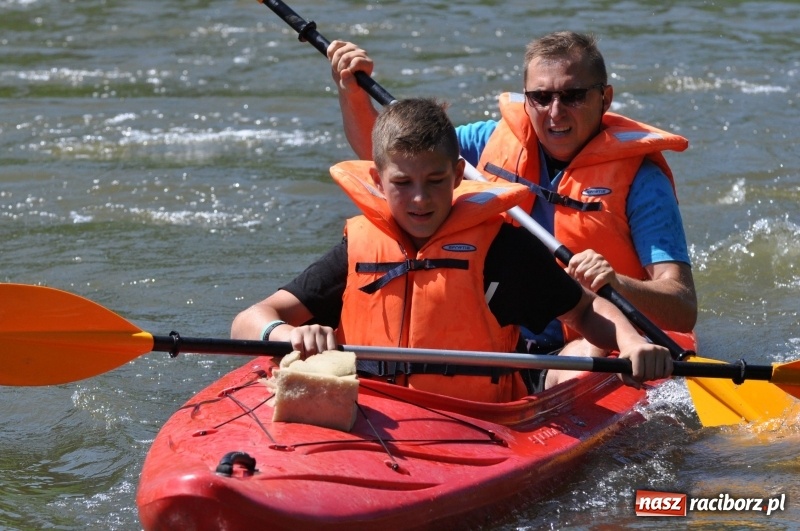 Zdjęcie w galerii na portalu naszraciborz.pl: Slalomem kajakarskim po Odrze w Raciborzu FOTO i WIDEO wiadomości z regionu