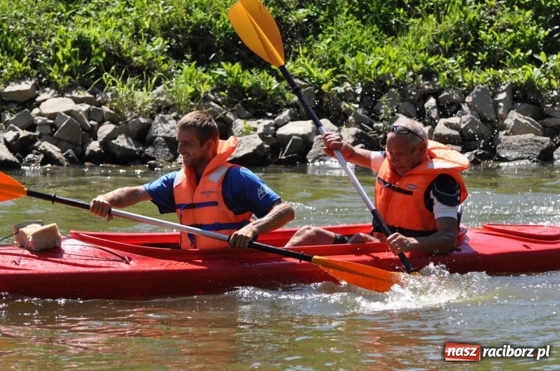 Zdjęcie w galerii na portalu naszraciborz.pl: Slalomem kajakarskim po Odrze w Raciborzu FOTO i WIDEO wiadomości z regionu