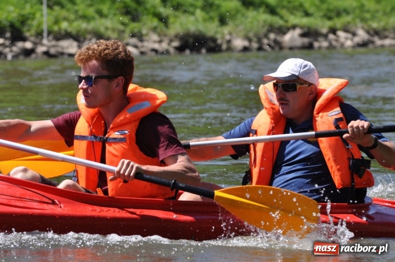 Zdjęcie w galerii na portalu naszraciborz.pl: Slalomem kajakarskim po Odrze w Raciborzu FOTO i WIDEO wiadomości z regionu