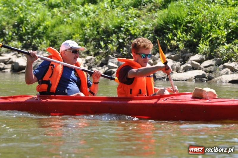 Zdjęcie w galerii na portalu naszraciborz.pl: Slalomem kajakarskim po Odrze w Raciborzu FOTO i WIDEO wiadomości z regionu