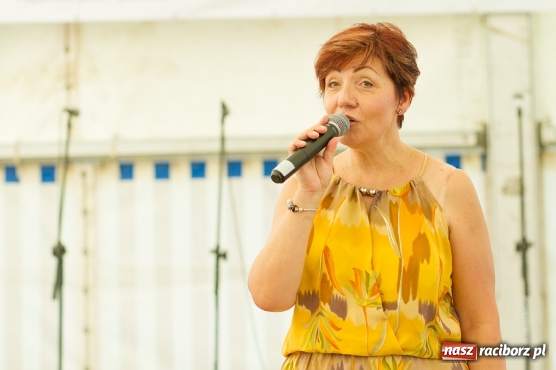 Zdjęcie w galerii na portalu naszraciborz.pl: Drugi dzień obchodów dni Krzanowic. Gwiazdą wieczoru Grzegorz Poloczek wiadomości z regionu