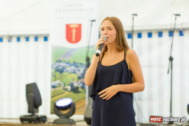 Zdjęcie w galerii na portalu naszraciborz.pl: Drugi dzień obchodów dni Krzanowic. Gwiazdą wieczoru Grzegorz Poloczek wiadomości z regionu