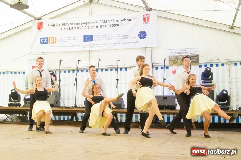 Zdjęcie w galerii na portalu naszraciborz.pl: Drugi dzień obchodów dni Krzanowic. Gwiazdą wieczoru Grzegorz Poloczek wiadomości z regionu