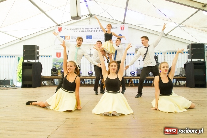 Zdjęcie w galerii na portalu naszraciborz.pl: Drugi dzień obchodów dni Krzanowic. Gwiazdą wieczoru Grzegorz Poloczek wiadomości z regionu