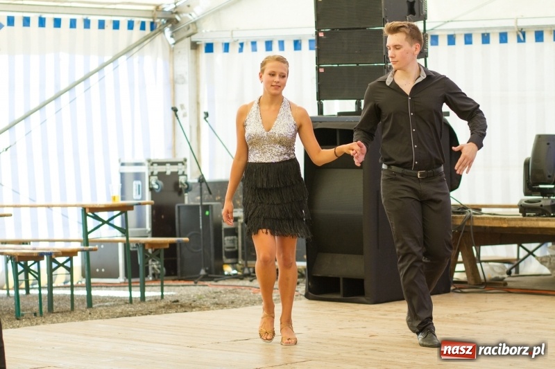 Zdjęcie w galerii na portalu naszraciborz.pl: Drugi dzień obchodów dni Krzanowic. Gwiazdą wieczoru Grzegorz Poloczek wiadomości z regionu