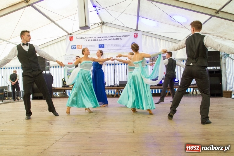 Zdjęcie w galerii na portalu naszraciborz.pl: Drugi dzień obchodów dni Krzanowic. Gwiazdą wieczoru Grzegorz Poloczek wiadomości z regionu