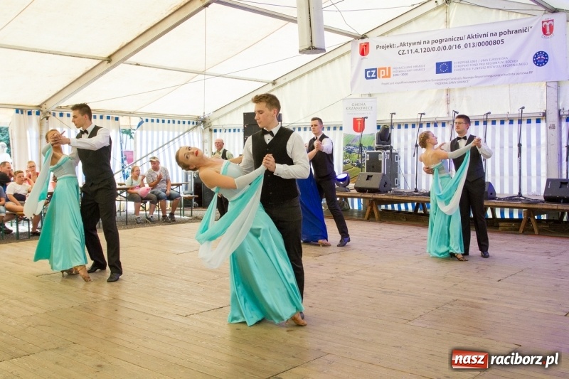 Zdjęcie w galerii na portalu naszraciborz.pl: Drugi dzień obchodów dni Krzanowic. Gwiazdą wieczoru Grzegorz Poloczek wiadomości z regionu