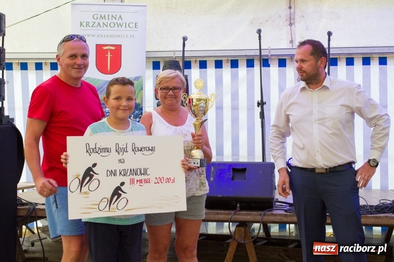 Zdjęcie w galerii na portalu naszraciborz.pl: Drugi dzień obchodów dni Krzanowic. Gwiazdą wieczoru Grzegorz Poloczek wiadomości z regionu