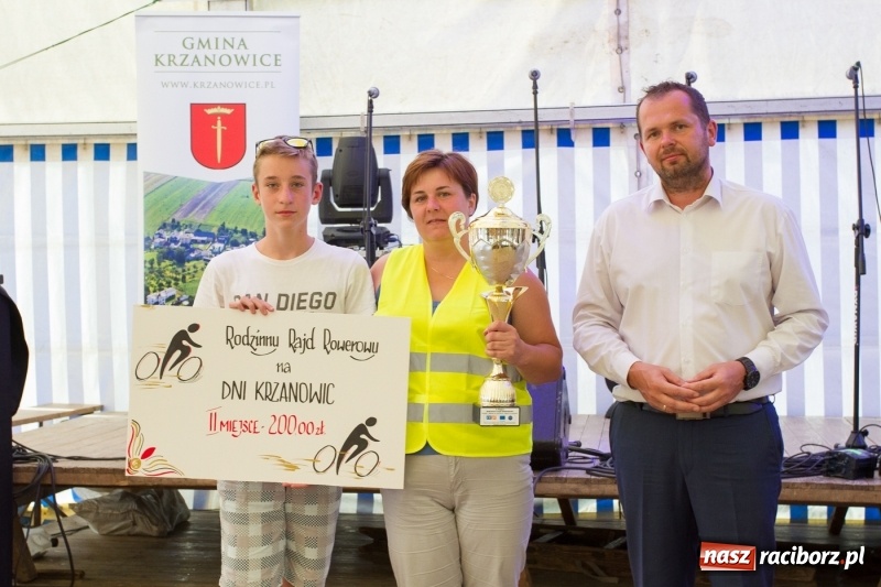 Zdjęcie w galerii na portalu naszraciborz.pl: Drugi dzień obchodów dni Krzanowic. Gwiazdą wieczoru Grzegorz Poloczek wiadomości z regionu