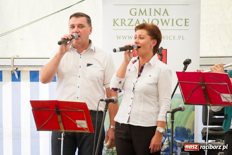 Zdjęcie w galerii na portalu naszraciborz.pl: Drugi dzień obchodów dni Krzanowic. Gwiazdą wieczoru Grzegorz Poloczek wiadomości z regionu