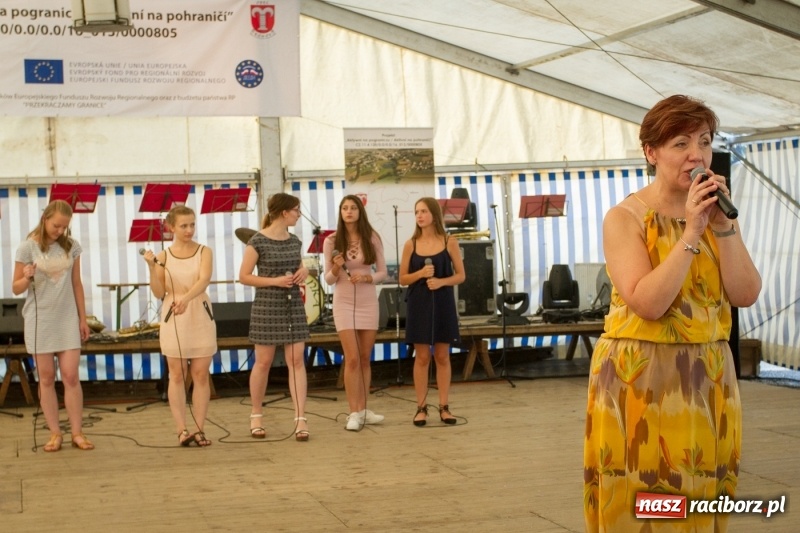 Zdjęcie w galerii na portalu naszraciborz.pl: Drugi dzień obchodów dni Krzanowic. Gwiazdą wieczoru Grzegorz Poloczek wiadomości z regionu