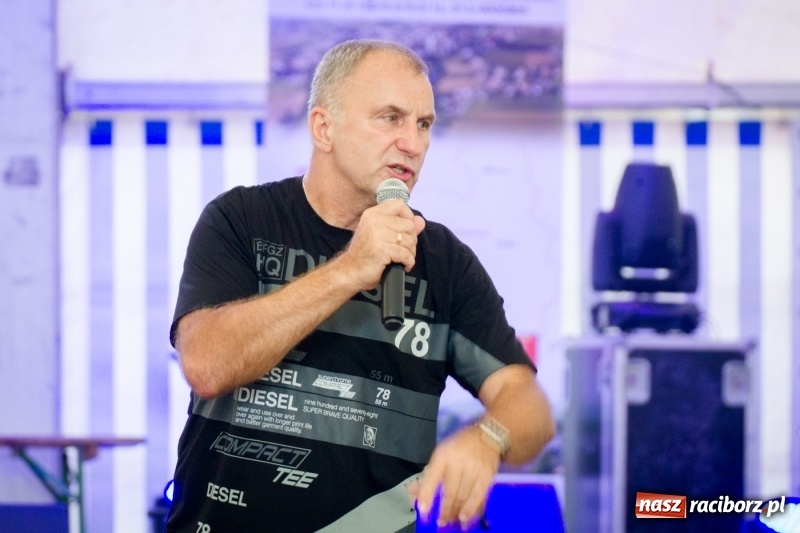 Zdjęcie w galerii na portalu naszraciborz.pl: Drugi dzień obchodów dni Krzanowic. Gwiazdą wieczoru Grzegorz Poloczek wiadomości z regionu