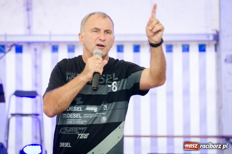 Zdjęcie w galerii na portalu naszraciborz.pl: Drugi dzień obchodów dni Krzanowic. Gwiazdą wieczoru Grzegorz Poloczek wiadomości z regionu