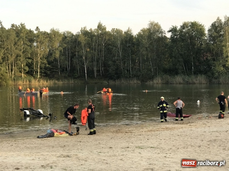 Zdjęcie w galerii na portalu naszraciborz.pl: Tragedia w Kuźni Raciborskiej. W akwenie ośrodka Wodnik utonął 18-latek wiadomości z regionu